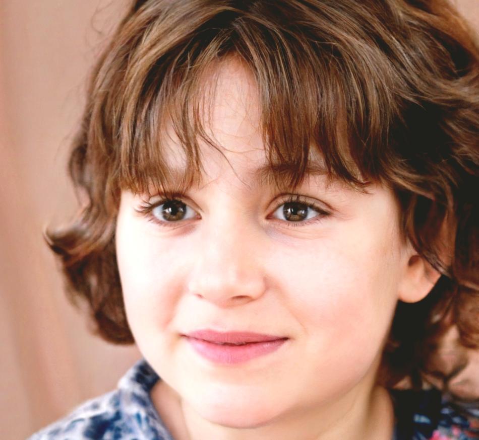 Sarah Pemberton, Senior Financial Analyst